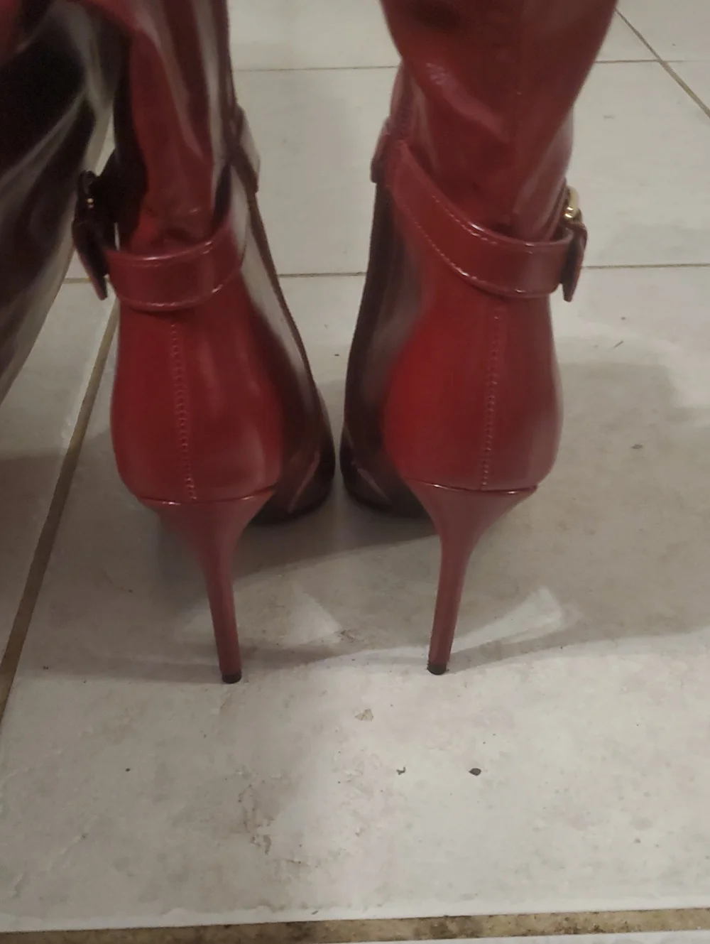 Women’s Tall Thigh High Pointed-Toe Boots in Burgundy